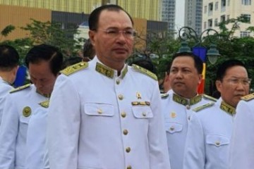 ឯកឧត្តម យូ ប៊ុនឡេង ប្រធានសាលាឧទ្ធរណ៍ភ្នំពេញ និង ឯកឧត្តម អ៊ុក សាវុធ អគ្គព្រះរាជអាជ្ញាអមសាលាឧទ្ធរណ៍ភ្នំពេញ បានដឹកនាំប្រតិភូអមដំណើរ ចូលរួមពិធីថ្វាយកម្រងផ្កាគោរពព្រះវិញ្ញាណក្ខន្ធព្រះករុណា 